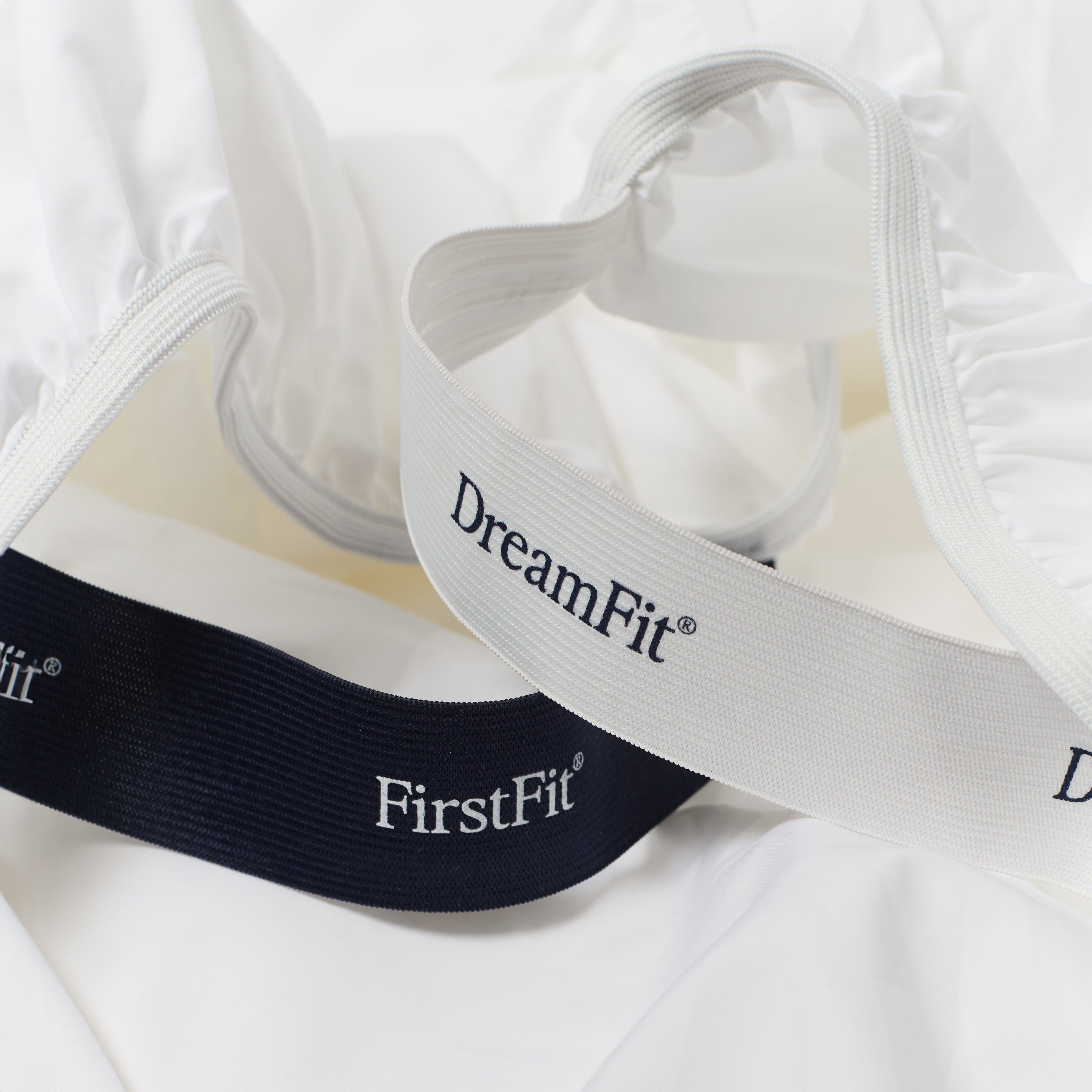 DreamFit® Corner Bands Sheets Mattress Protectors