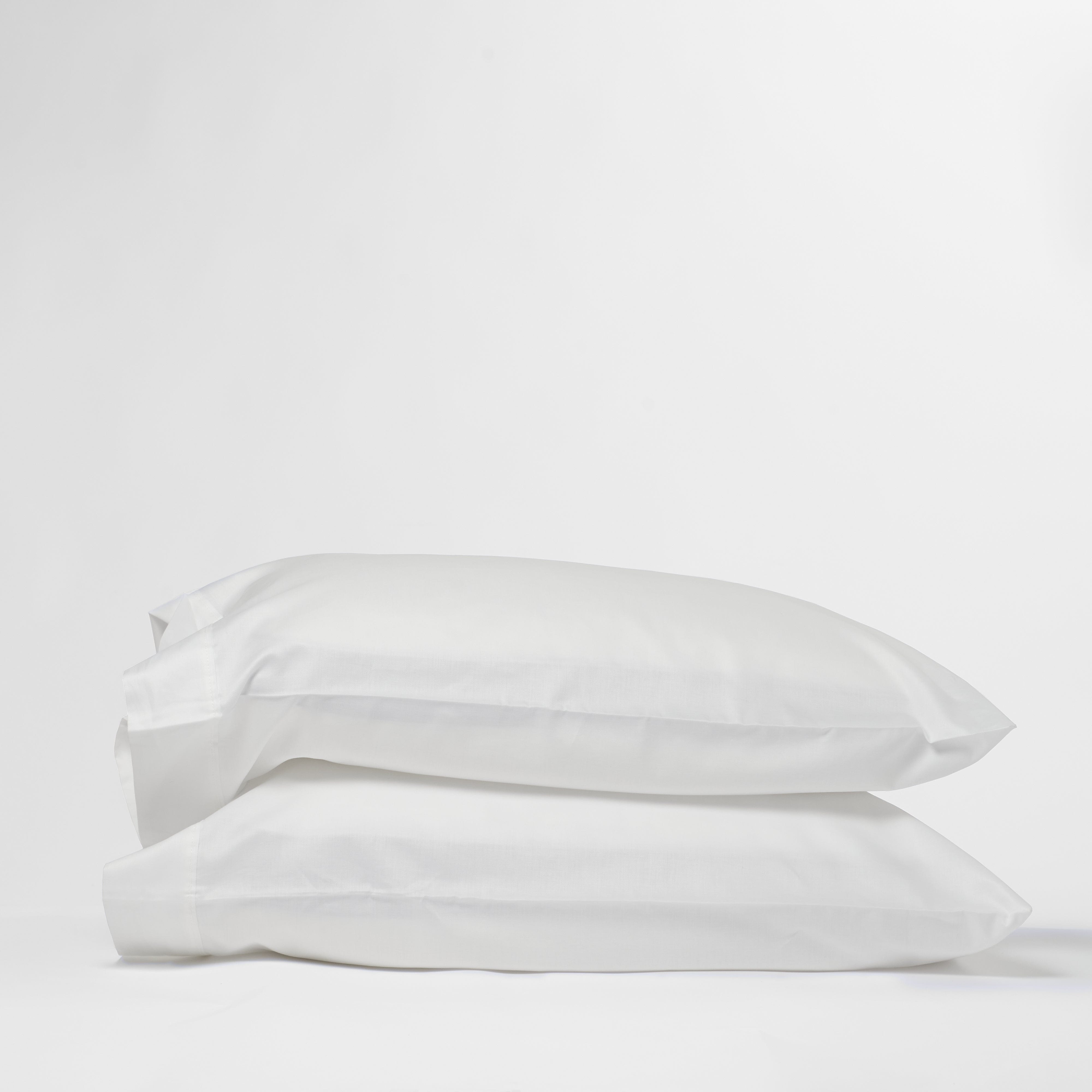 DreamFit® Pillowcases White / Standard 100% Long Staple Cotton Pillowcase set of 2, DreamComfort™ Collection Long Staple Cotton Pillow Case Set