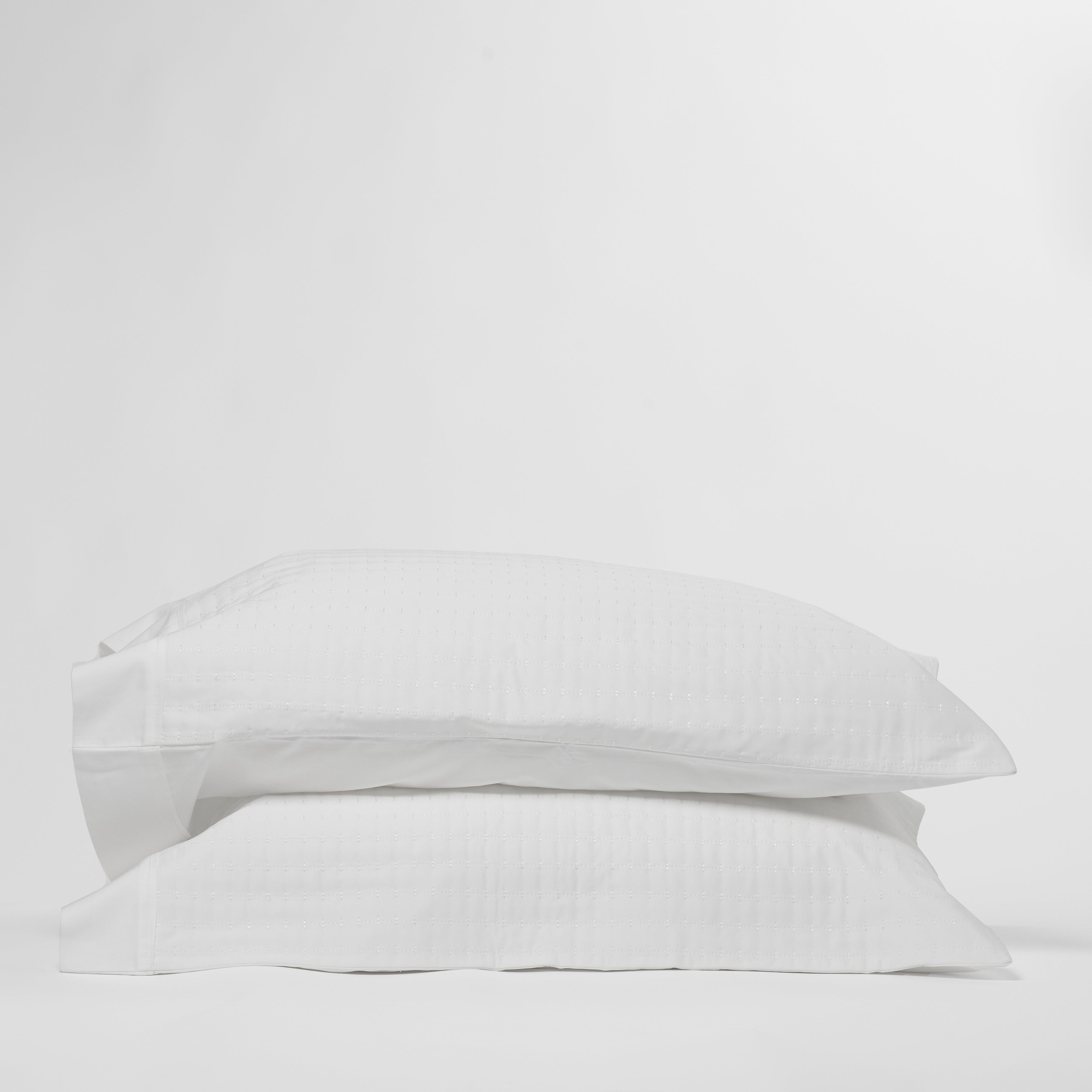 DreamFit® Pillowcases White / Standard Quilted Bamboo Reversible Pillowcases / Shams Quilted Sheet Set Reversible Pillowcase / Shams