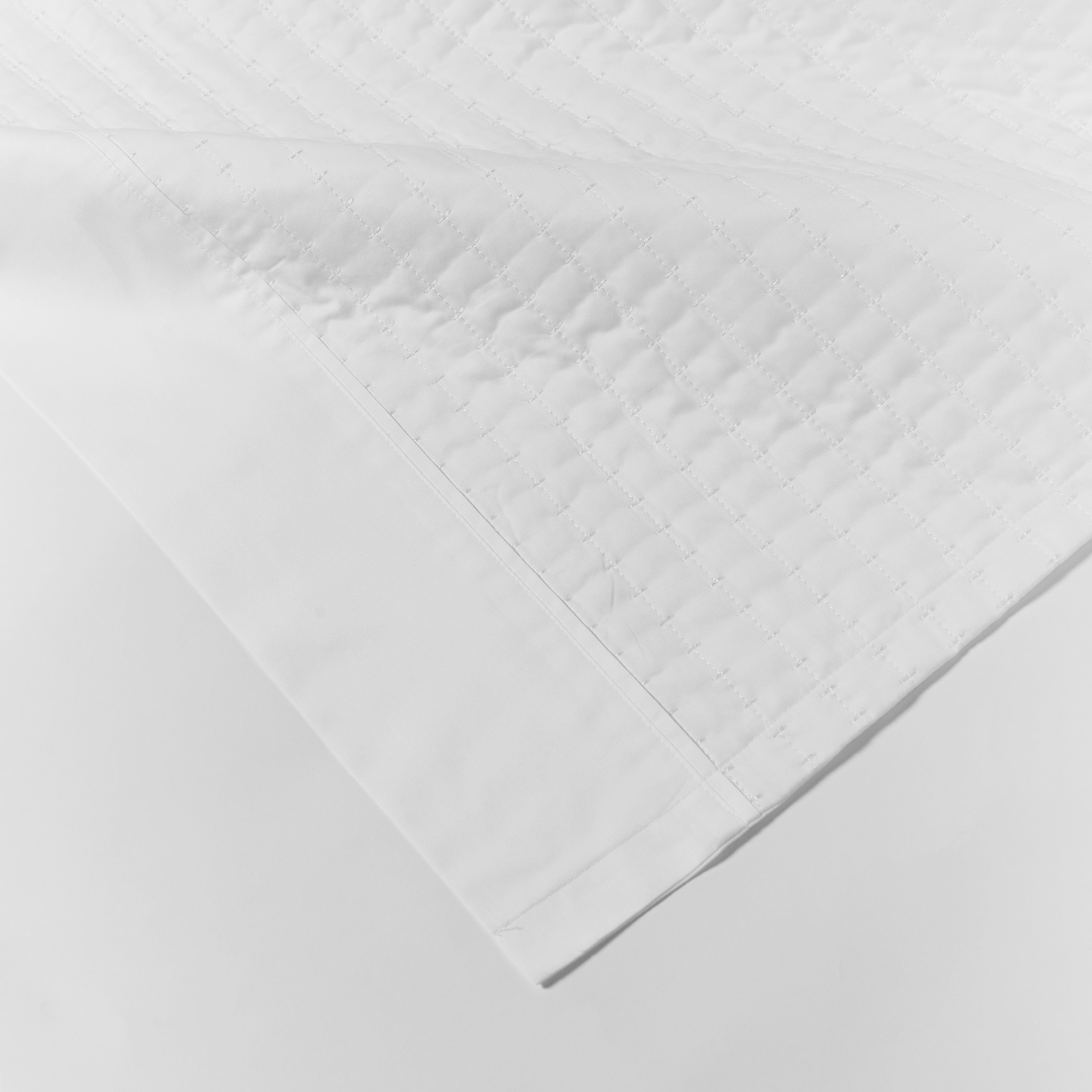 DreamFit® Sheets Enhanced Bamboo™ Quilted Sheet Ensemble | The Unicorn Sheet Set Bamboo Quilted Bedding Sets